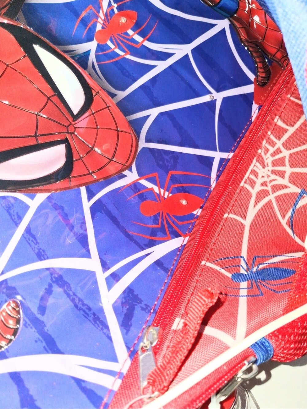 NWT Marvel Spider-Man Light Up Backpack 6 Piece Set Boy's Headphones Lunch Bag - Picture 10 of 17